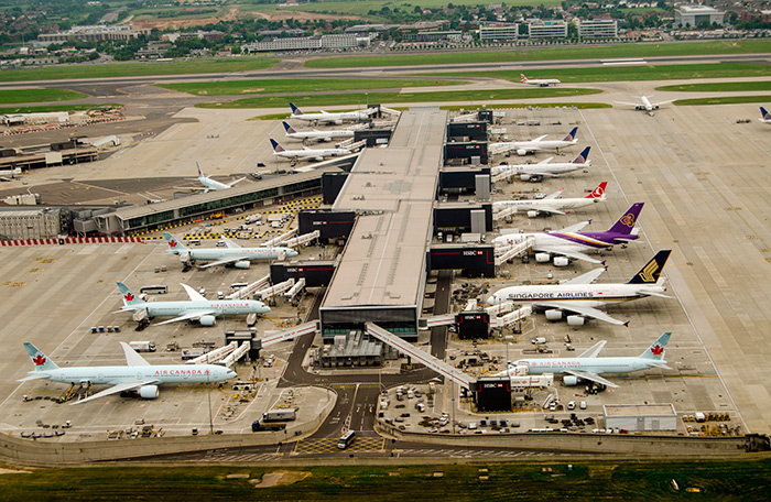 Heathrow airport runwa. Photo: Shutterstock The government will give the go-ahead to a third runway at Heathrow airport, which ministers said would provide a boost to the UK’s economy.