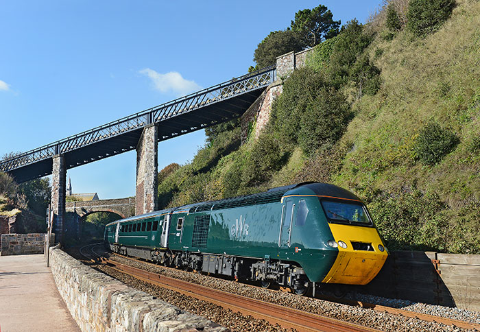 Great Western rail train Photo: GWR The Department for Transport’s bungled modernisation of the Great Western railway offers “a case study in how not to manage a major programme”, the head of the National Audit Office has said.