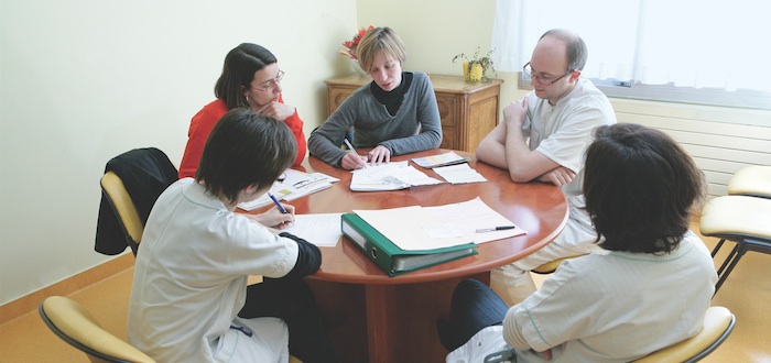 Medical meeting - photo: Science Photo Library