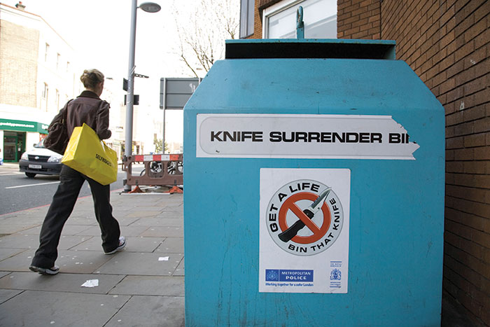Knife Surrender Alamy