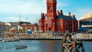 Welsh Secretary Stephen Crabb has called together ten council leaders to drive forward plans for the UK Government City Deal for Cardiff.