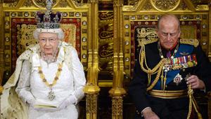 Queen opening parliament 2014