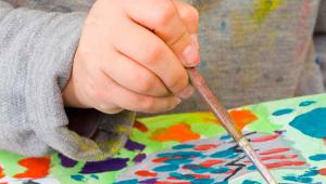 A child painting - Picture: Shutterstock