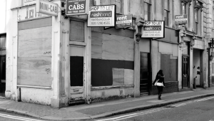boarded up shops_credit_alamy-d8w8n0.