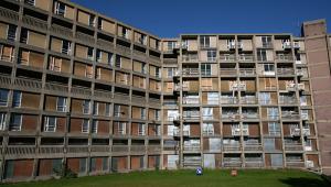 Social housing, poverty, social mobility