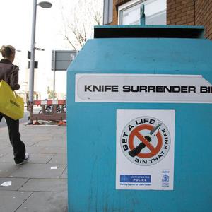 Knife Surrender Alamy