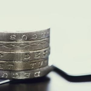 one-pound-coin-over-blur