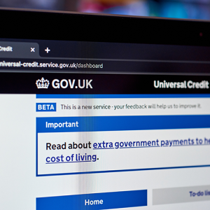 Universal credit Shutterstock 2195304355