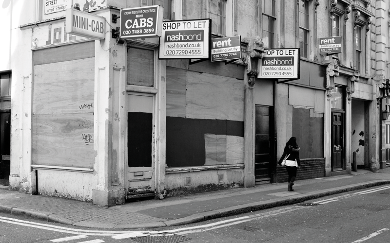 boarded up shops_credit_alamy-d8w8n0.